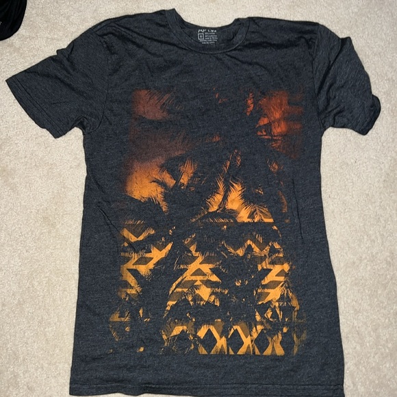 Selling a bundle of clothes, feel free to choose which match your interest - Picture 10 of 12